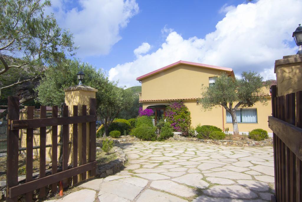 Agriturismo Sa Rocca Iglesias Exteriör bild